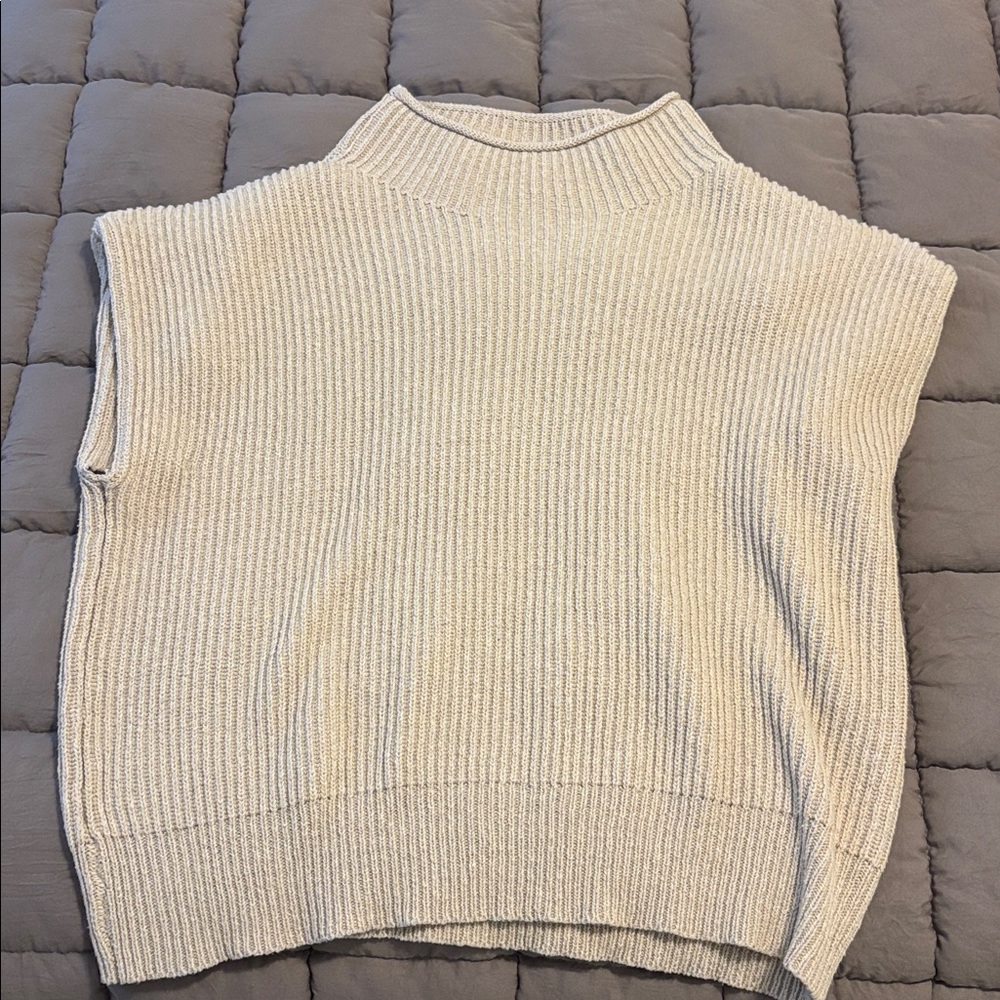 Le Lis Beige Knit Top